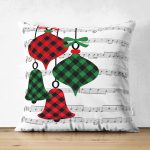 - Suet-K-8612-Gorsel1 - Realhomes  Çift Taraflı Beyaz Zemin Üzerinde Ekose Desenli Çan Desenli Modern Süet Yastık Kırlent Kılıfı Realhomes