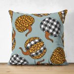 - Suet-K-8638-Gorsel1 - Realhomes Çift Taraflı Pastel Zeminli Ekoseli Balkabağı Dijital Baskılı Modern Süet Yastık Kırlent Kılıfı Realhomes