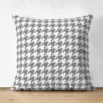 Çift Taraflı Beyaz Zeminli Gri Ekose Desenli Dijital Baskılı Modern Süet Yastık Kırlent Kılıfı Realhomes