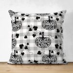 Çift Taraflı Beyaz Zemin Üzerinde Gri Ekose Desenli Balkabağı Desenli Süet Yastık Kırlent Kılıfı Realhomes