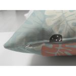 - Suet-K-8860-Gorsel3 - Realhomes Çift Taraflı Renkli Zemin Üzerinde Yaprak Desenli Dijital Baskılı Modern Süet Yastık Kırlent Kılıfı Realhomes