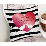 - Rh-K9030-Gorsel2 - Realhomes  Sevgililer Günü Temalı Özel Tasarım Dijital Baskılı Modern Yastık Kırlent Kılıfı Realhomes