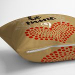 - Suet-K9023-Gorsel3 - Realhomes  Çift Taraflı Sevgililer Günü Temalı Özel Tasarım Dijital Baskılı Modern Süet Yastık Kırlent Kılıfı Realhomes