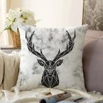 Mermer Zeminde Geyik Motifli Özel Tasarım Modern Raşel Kadife Yastık Kırlent Kılıfı Realhomes
