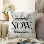 Mermer Zeminde NOW Yazılı Özel Tasarım Modern Raşel Kadife Yastık Kırlent Kılıfı Realhomes