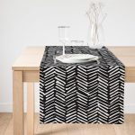 Realhomes Siyah Beyaz Çizgili Dijital Baskılı Dekoratif Süet Runner Realhomes