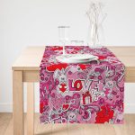 Realhomes Pembe Zeminli Love You Temalı Modern Süet Runner Realhomes