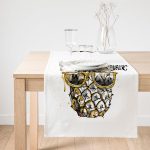 Realhomes Beyaz Zeminde 3D Ananas Özel Tasarımlı Süet Runner Realhomes