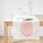 - SuetRunner-3404-Gorsel1 - Realhomes  Realhomes Beyaz Zeminde Pembe Ananas Tasarımlı Dijital Baskılı Süet Runner Realhomes