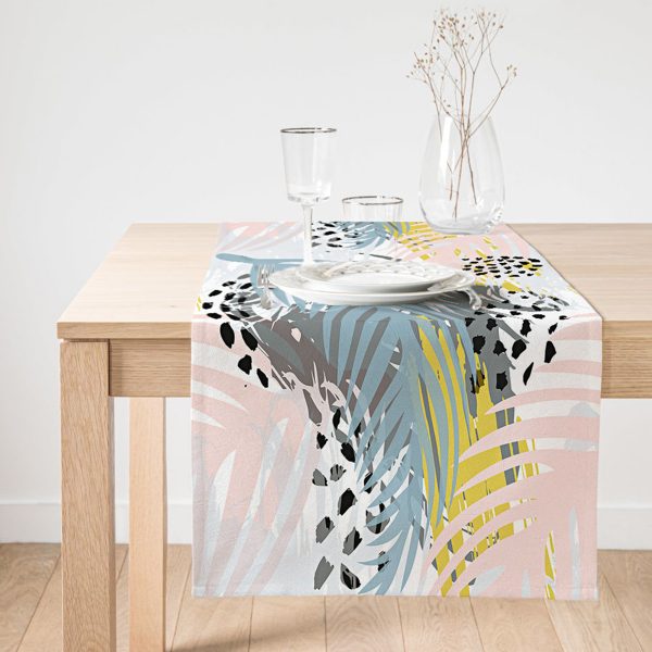 - SuetRunner-3830-Gorsel1 - Realhomes  Realhomes Beyaz Zeminde Kırmızı Çiçekler Dijital Baskılı Modern Süet Runner Realhomes