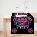 - SuetRunner-5136siyah-Gorsel1 - Realhomes Realhomes Siyah Zeminde Pembe Mavi Mandala Desenli Özel Tasarım Süet Runner Realhomes