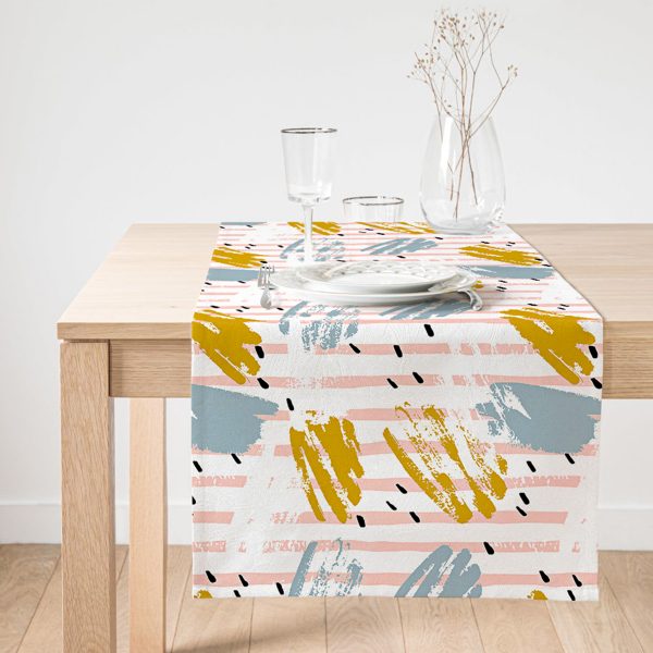 Realhomes Beyaz Zemin Üzerinde Soyut Yaprak Çizimli Dekoratif Süet Runner Realhomes