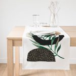 Realhomes Beyaz Zemin Üzerinde Soyut Yaprak Çizimli Dekoratif Süet Runner Realhomes