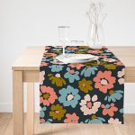 Realhomes Siyah Zemin Üzerinde Rengarenk Çiçek Desenli Dijital Baskılı Özel Tasarım Süet Runner Realhomes