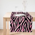 Realhomes Siyah Zemin Üzerinde Pembe Renkli Çizim Dijital Baskılı Özel Tasarım Süet Runner Realhomes