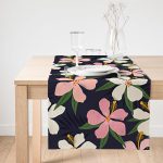 - SuetRunner-7497-Gorsel1 - Realhomes Realhomes Rengarenk Zeminli Onedraw Çizimli Çiçek Dijital Baskılı Özel Tasarım Süet Runner Realhomes