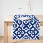 - SuetRunner-7526-Gorsel1 - Realhomes  Realhomes Beyaz Zeminli Çini Desenli Dijital Baskılı Özel Tasarım Süet Runner Realhomes