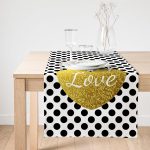 - SuetRunner-7695-Gorsel1 - Realhomes Realhomes Beyaz Zemin Üzerinde Puantiyeli Gold Detaylı Love Yazılı Dijital Baskılı Özel Tasarım Süet Runner Realhomes