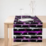 - SuetRunner-7743-Gorsel1 - Realhomes Realhomes Siyah Zemin Üzerinde Renkli Çizgi Zemin Desenli Dijital Baskılı Özel Tasarım Süet Runner Realhomes