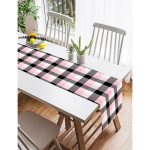 - SuetRunner-7924-Gorsel2 - Realhomes Realhomes Beyaz Zemin Üzerinde Siyah Ekose Desenli Dijital Baskılı Özel Tasarım Süet Runner Realhomes