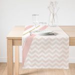 Realhomes Renkli Zemin Üzerinde Gold Detaylı Geometrik Çizimli Dijital Baskılı Özel Tasarım Süet Runner Realhomes