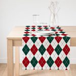 Realhomes Beyaz Zemin Üzerinde Bordo Ve Yeşil Ekose Desenli Dijital Baskılı Özel Tasarım Süet Runner Realhomes