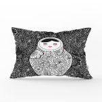 - Rh-Dik-211-Gorsel1 - Realhomes Matruşka Desenli Dijital Baskılı Dekoratif Dikdörtgen Yastık Kırlent Kılıfı Realhomes