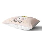 - Rh-Dik-2150-Gorsel2 - Realhomes Pembe Zeminli Lıttle Prıncess Desenli Dijital Baskılı Dikdörtgen Yastık Kılıfı Realhomes