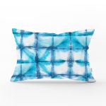 - Rh-Dik-2289-Gorsel1 - Realhomes Mavi Sulu Boya Desenli Dijital Baskılı Modern Dikdörtgen Yastık Kılıfı Realhomes