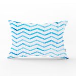 - Rh-Dik-2298-Gorsel1 - Realhomes Modern Mavi Zigzag Desenli Dijital Baskılı Dikdörtgen Kırlent Kılıfı Realhomes