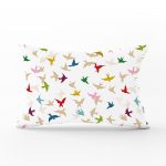 - Rh-Dik-2333-Gorsel1 - Realhomes Krem Zeminli Kuş Desenli Dijital Baskılı Dikdörtgen Kırlent Kılıfı Realhomes