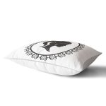 - Rh-Dik-2334-Gorsel2 - Realhomes Siyah Beyaz Bayan Resimli Dijital Dikdörtgen Yastık Kırlent Kılıfı Realhomes