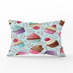 - Rh-Dik-2340-Gorsel1 - Realhomes Renkli Cupcake Desenli Dijital Dikdörtgen Yastık Kırlent Kılıfı Realhomes