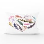 Renkli Tüyler Kalp Motifli Dekoratif Dikdörtgen Yastık Kırlent Kılıfı Realhomes