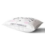 - Rh-Dik-2569-Gorsel2 - Realhomes Taç Motifli Kalp Desenli Modern Dikdörtgen Yastık Kılıfı Realhomes