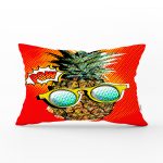- Rh-Dik-3170-Gorsel1 - Realhomes Kırmızı Zemin Ananas Desenli Dekoratif Dikdörtgen Yastık Kırlent Kılıfı Realhomes