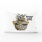 Beyaz Zeminde 3D Ananas Özel Tasarımlı Dikdörtgen Yastık Kırlent Kılıfı Realhomes