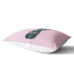 - Rh-Dik-3244-Gorsel2 - Realhomes Pembe Zeminde 3D Ananas Temalı Modern Dikdörtgen Yastık Kırlent Kılıfı Realhomes