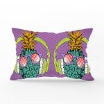 - Rh-Dik-3274-Gorsel1 - Realhomes Mor Zeminde Tropikal Ananas Desenli Dijital Baskılı Dikdörtgen Kırlent Kılıfı Realhomes