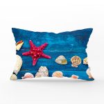 - Rh-Dik-3419-Gorsel1 - Realhomes Mavi Zeminli Deniz Yıldızı Dijital Baskılı Modern Dikdörtgen Yastık Kırlent Kılıfı Realhomes