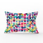 - Rh-Dik-3460-Gorsel1 - Realhomes Modern Renkli Üçgen Tasarımlı Dijital Baskılı Modern Dikdörtgen Yastık Kırlent Kılıfı Realhomes