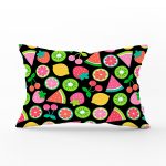 - Rh-Dik-3484-Gorsel1 - Realhomes Siyah Zeminli Meyveler Tasarımlı Dijital Baskılı Modern Dikdörtgen Yastık Kırlent Kılıfı Realhomes