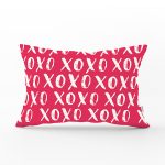 Pembe Zeminde XO Özel Tasarımlı Dijital Baskılı Modern Dikdörtgen Yastık Kırlent Kılıfı Realhomes