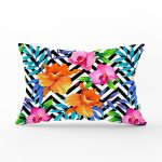 - Rh-Dik-3532-Gorsel1 - Realhomes Geometrik Zeminli Çiçekler Özel Tasarımlı Dijital Baskılı Modern Dikdörtgen Yastık Kırlent Kılıfı Realhomes