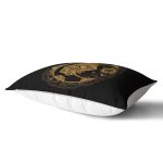 - Rh-Dik-5030-Gorsel2 - Realhomes Siyah Zeminde Gold Hilal İçerisinde Üçüncü Göz Motifli Dijital Baskılı Dikdörtgen Yastık Kılıfı Realhomes