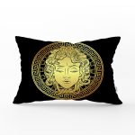RealHomes Özel Tasarım Siyah Zeminde Gold Medusa Dekoratif Dikdörtgen Kırlent Kılıfı Realhomes