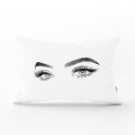 RealHomes Beyaz Zeminde Kirpik Motifli Özel Tasarım Dikdörtgen Yastık Kılıfı Realhomes
