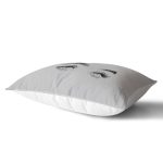 - Rh-Dik-5096gri-Gorsel2 - Realhomes RealHomes Gri Zeminde Kirpik Motifli Özel Tasarım Dikdörtgen Yastık Kılıfı Realhomes