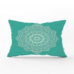 Turkuaz Zeminde Mandala Baskılı Modern Dikdörtgen Kırlent Kılıfı Realhomes