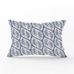 - Rh-Dik-5382-Gorsel1 - Realhomes Lavivet Zeminde Beyaz Yapraklı Dekoratif Dikdörtgen Kırlent Kılıfı Realhomes